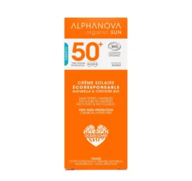 ALPHANOVA SUN SPF50 Ekologiškas atsparus vandeniui veido kremas apsaugai nuo saulės su jojobos aliejumi ir monoi kvapu, 50g